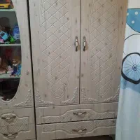 تخت و کمد و ویترین کودک