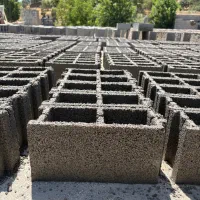 بلوک پوکه‌ای ۱۵×۴۰ مخصوص تیغه‌چینی ساختمان