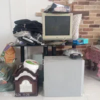 کامپیوتر ومیز تلویزیون شیشه ای