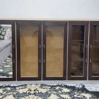 ویترین ام دی اف  درب شیشه ای اینه دار درحدنو