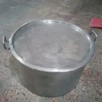 قابلمه روحی بزرگ  و وسایل دیگر