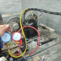 تعمیر انواع یخچال، خانگی و صنعتی با ضمانت.