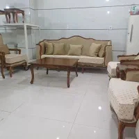 مبلمان پشت تخت فرانسوی