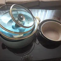 سرویس قابلمه به همراه دو تاوه