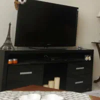 میز تلوزیون شیشه ای ترک