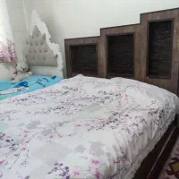 تخت دو نفره همراه تشک طبی فنری