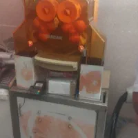 آب پرتقال گیری تنگ یخدر بهشت نئون