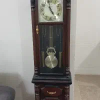 ساعت ایستاده رنگ قهوه ای