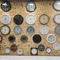 ساعت دیواری و مچی رومیزی هوشمند