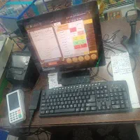 فروشنده آقا (صندوقدار)