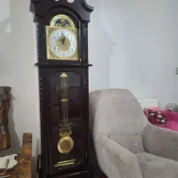 ساعت بلند قدی