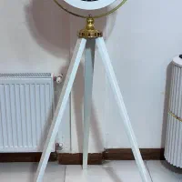 ساعت ایستاده سه پایه