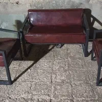 مبل فلزی