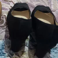 کفش شماره ۳۷