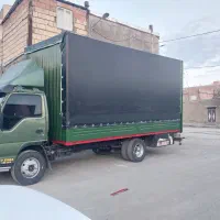 ایسوزو چهار چراغ