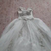 لباس عروس با تور اضافه