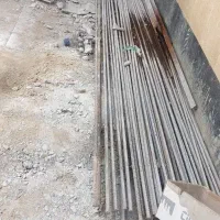 فروش میلگرد ۱۸   ۴۰ شاخه تعدادی لوله گاز