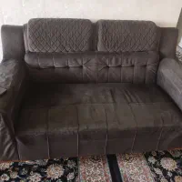 مبل ۷نفره کرم ومشکی  ومیز جلو مبلی همراه با ۳عسلی