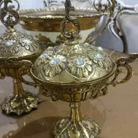 دوتا شکلات خوری برنز