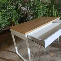 دو عدد میزتحریز فروش فوری