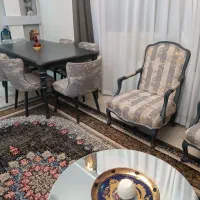 مبل کلاسیک کوین با میز نهار خوری