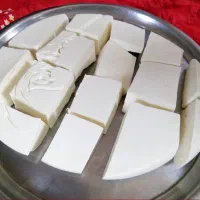 شیر و پنیر و ماست گوسفندی