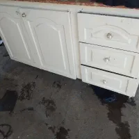 فروش کابینته ۲دره وکشویه ۳طبقه وگاز۵شعله رومیزی