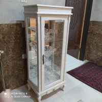 کمد بوفه همراه ظروف پذیرایی