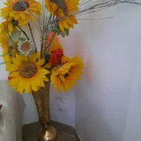 گل وگلدان
