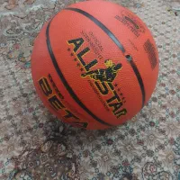 یک عددتوپ بسکتبال.یک عدستکش بوکس و4عددمانع