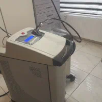 اپراتور لیزر خانوم