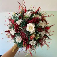 گل مصنوعی و خشک