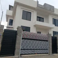 فروش یک واحد ۱۵۰ متری رویان