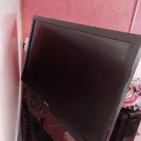تلوزیون 47 اینج سامسونگ فقط دوتا نقطه رو صفحه