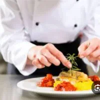 اشپزی ونظافت منزل