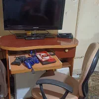 میز کامپیوتروصندلی چرخ دار