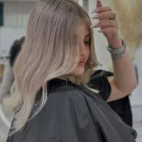 سالن آرایشی زیبایی آذین