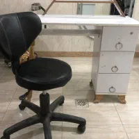 میز و صندلی