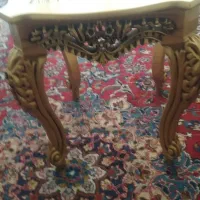 ۲عددمیزچوبی منبت طلایی قدیمی