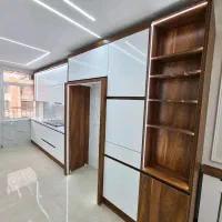 ۵۰متراسانسور پارکینگ اختصاصی سندتک برگ دیزاین