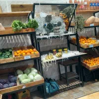 فروش قفسه های میوه  بدلیل تغییر شغل