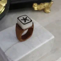 ساخت انگشتر و دستبند و پلاک با چوب و سنگ کوارتز