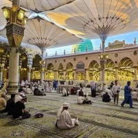 انجام تمام امور حج واجب و عمره