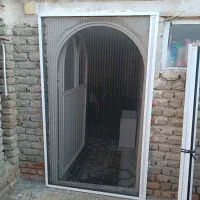 پشه بند کشویی. پشه بند ثابت