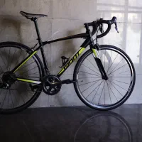 دوچرخه کورسی Giant Contend 2018 - Tiagra