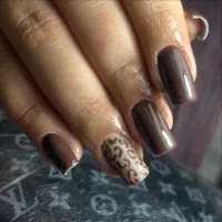 تخفیف ویژه کاشت ناخن