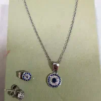 اکسسوری گردنبند و گوشواره (هدیه زیبا)