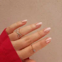 کاشت و ترمیم ناخن اقبالیه