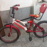 کارکرده رنگ قرمز