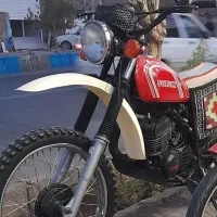 سوزوکی250